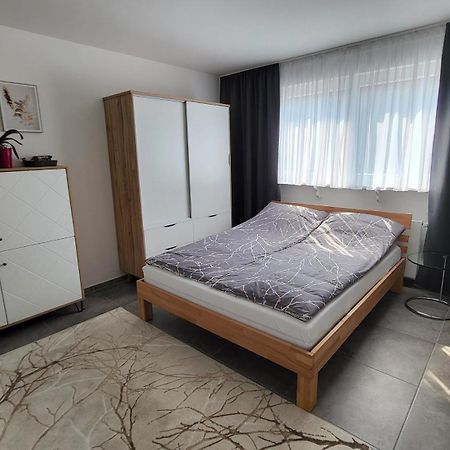 Quiet House - 10 Min Away From Cologne Apartment Bergisch Gladbach Ngoại thất bức ảnh
