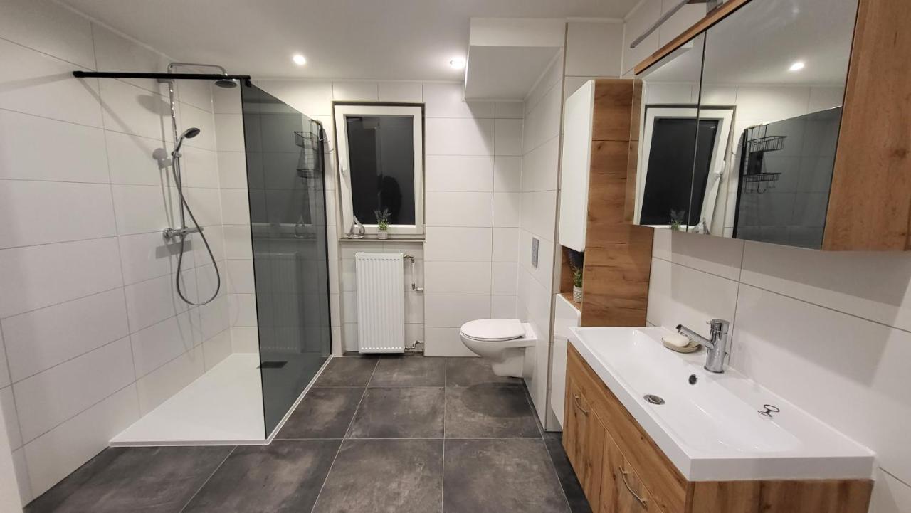 Quiet House - 10 Min Away From Cologne Apartment Bergisch Gladbach Ngoại thất bức ảnh